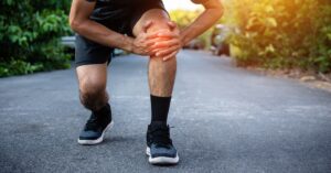 knee pain when squatting